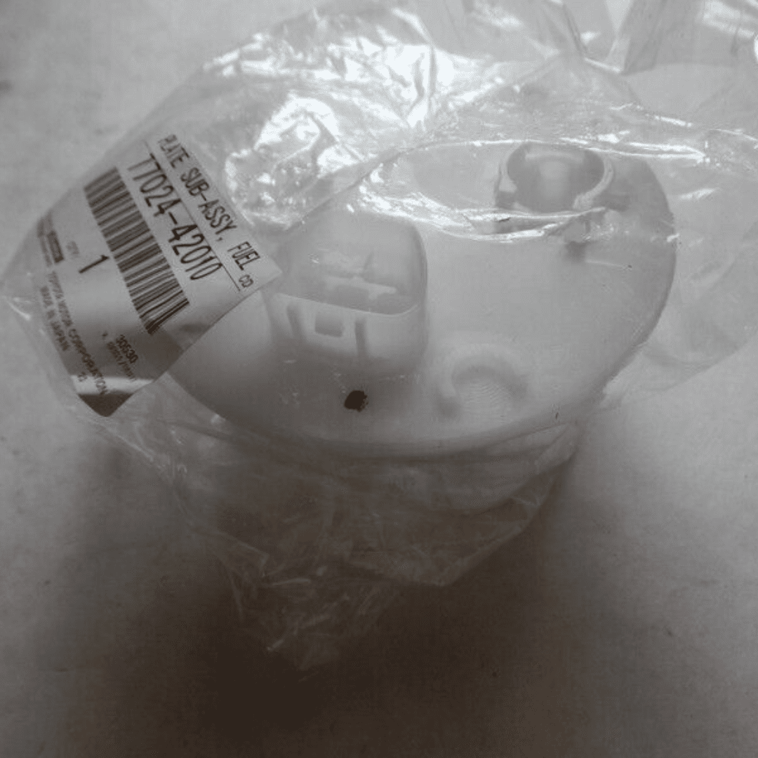 Tapa Superior Modulo Bomba de Gasolina Toyota RAV4 2.0 2.4 2001-2005 7702442010, 77024-42010 Genuino Original